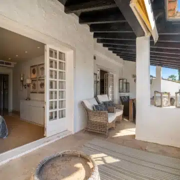 Elegant penthouse in the prestigious Puente Romano, Marbella Golden Mile Picture 8