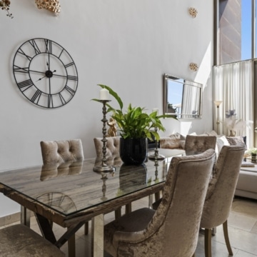 Townhouse with exceptional views within a secure residential setting of El Paraiso Alto, Benahavis Picture 13