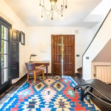 Beautifully renovated Andalusian townhouse in Lomas Pueblo, Marbella Picture 2