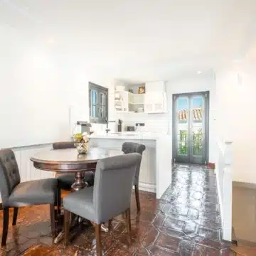 Beautifully renovated Andalusian townhouse in Lomas Pueblo, Marbella Picture 4
