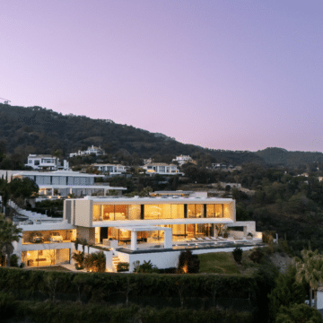 Luxury villa set within the prestigious gated community of El Madroñal, Benahavis Picture 20