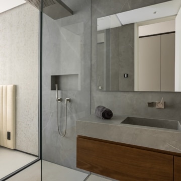 Luxury villa set within the prestigious gated community of El Madroñal, Benahavis Picture 27