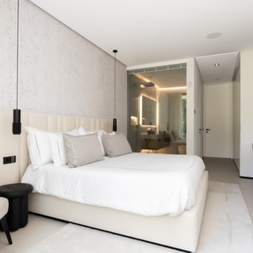 Luxury villa set within the prestigious gated community of El Madroñal, Benahavis Picture 28