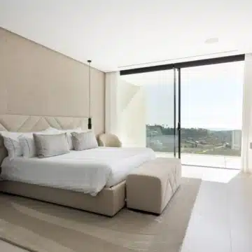 Luxury villa set within the prestigious gated community of El Madroñal, Benahavis Picture 9