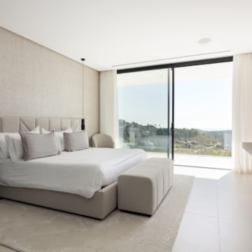 Luxury villa set within the prestigious gated community of El Madroñal, Benahavis Picture 19