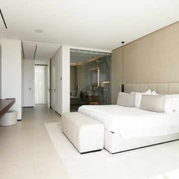 Luxury villa set within the prestigious gated community of El Madroñal, Benahavis Picture 37