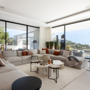 Luxury villa set within the prestigious gated community of El Madroñal, Benahavis Picture 47