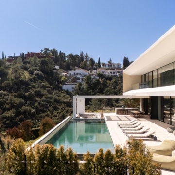 Luxury villa set within the prestigious gated community of El Madroñal, Benahavis Picture 22