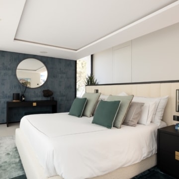 Luxury villa set within the prestigious gated community of El Madroñal, Benahavis Picture 49