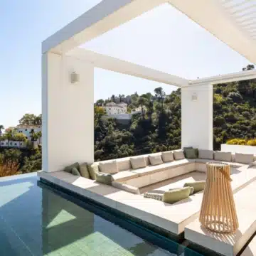 Luxury villa set within the prestigious gated community of El Madroñal, Benahavis Picture 12