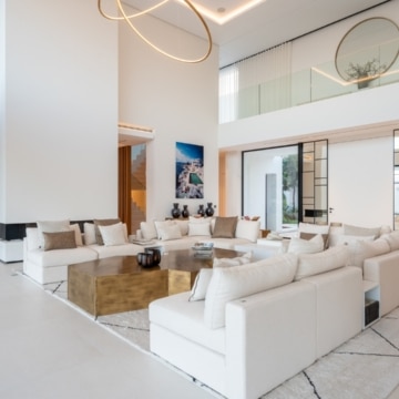 Luxury villa set within the prestigious gated community of El Madroñal, Benahavis Picture 51