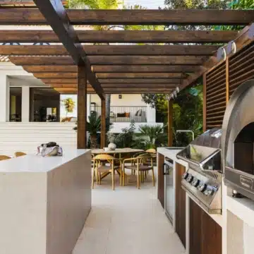 Exceptional villa in the sought-after gated community of Los Naranjos, Nueva Andalucía Picture 8