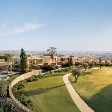 Amaris Villas – Modern villa with panoramic views of the nature in Estepona Picture 1