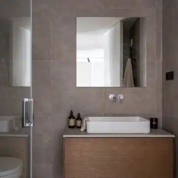 Newly renovated three-bedroom groundfloor apartment within a gated community in La Quinta, Benahavis Picture 14