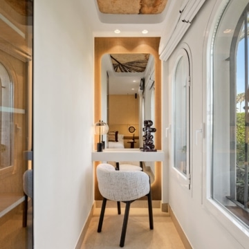 Exceptional frontline beach groundfloor apartment within Alcazaba Beach, Estepona Picture 31