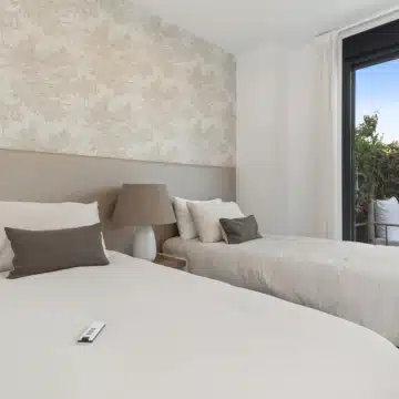 Fully Furnished Luxury 3 Bedroom Apartment with Sea Views & Rental Licence in Las Mesas, Estepona Picture 20