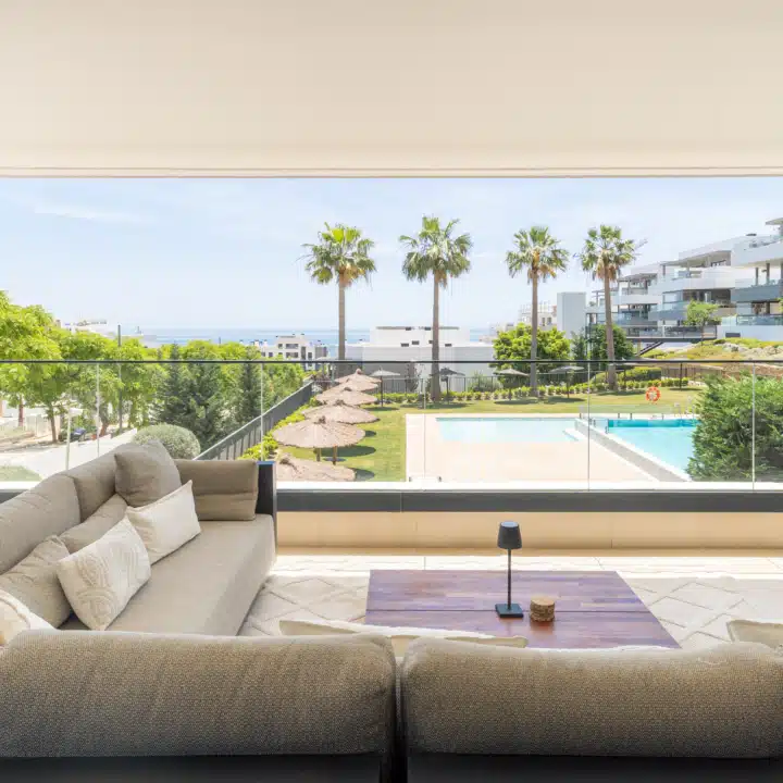Fully Furnished Luxury 3 Bedroom Apartment with Sea Views & Rental Licence in Las Mesas, Estepona Picture