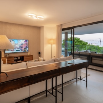 Fully Furnished Luxury 3 Bedroom Apartment with Sea Views & Rental Licence in Las Mesas, Estepona Picture 28