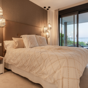 Fully Furnished Luxury 3 Bedroom Apartment with Sea Views & Rental Licence in Las Mesas, Estepona Picture 29