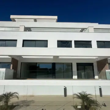 NEW BUILD RESALE IN Estepona – DELIVERY SUMMER 2026, Duplex 3 bedroom apartment at walking distance to the old town Picture 0