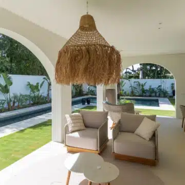 Newly renovated villa located in a prestigious beachside residential area of Casasola, Estepona Picture 10