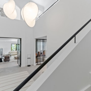 Newly renovated villa located in a prestigious beachside residential area of Casasola, Estepona Picture 41