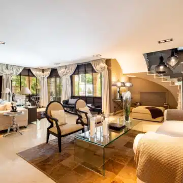 Traditional Andalusian-style five bedrooms villa with spectacular gardens in Los Monteros, Marbella East Picture 0
