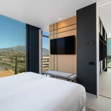 Newly built villa with panoramic views located in a quiet area of La Cala Golf, Mijas Costa Picture 16