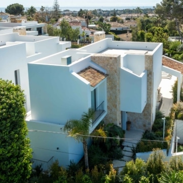 Architectural masterpiece positioned close to golf in San Pedro Alcántara Picture 16