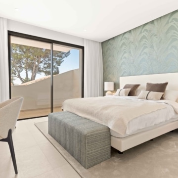 Architectural masterpiece positioned close to golf in San Pedro Alcántara Picture 14
