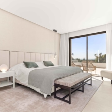 Architectural masterpiece positioned close to golf in San Pedro Alcántara Picture 24