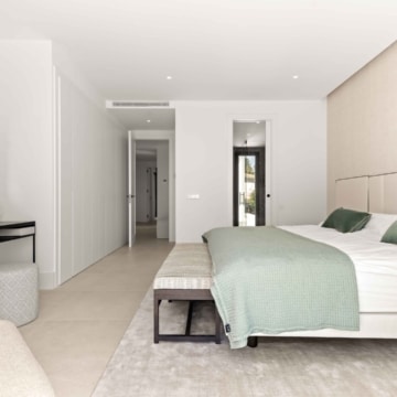 Architectural masterpiece positioned close to golf in San Pedro Alcántara Picture 25
