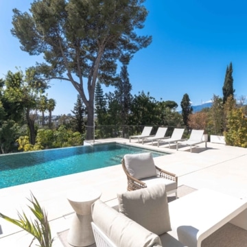Architectural masterpiece positioned close to golf in San Pedro Alcántara Picture 15