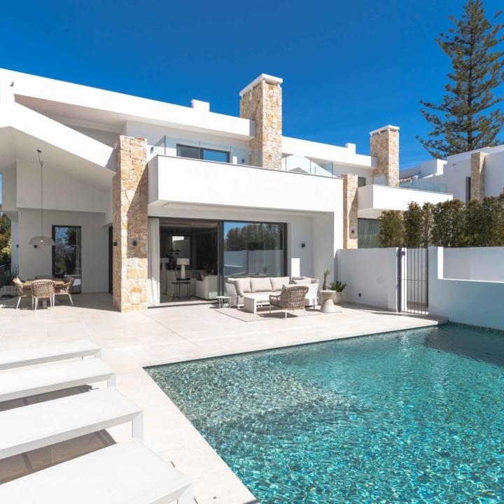 Architectural masterpiece positioned close to golf in San Pedro Alcántara Picture