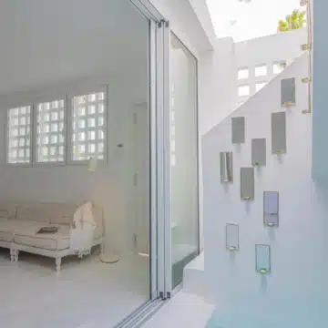 Ibiza Style apartment with Roof Terrace & Rental Licence, Walking Distance to the Beach in Marbella East Picture 12