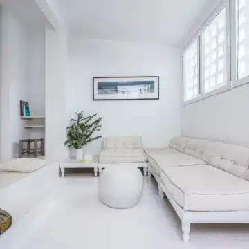 Ibiza Style apartment with Roof Terrace & Rental Licence, Walking Distance to the Beach in Marbella East Picture 1