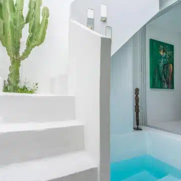 Ibiza Style apartment with Roof Terrace & Rental Licence, Walking Distance to the Beach in Marbella East Picture 4