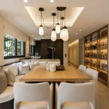Fully renovated apartment within an exclusive 24-hour gated community in Marbella Golden Mile Picture 0