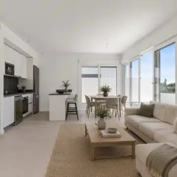 Bright Top-Floor 4-Bedroom Apartment with Sea Views and an Exceptional L-Shaped Terrace in Acqua Gardens Estepona Picture 7