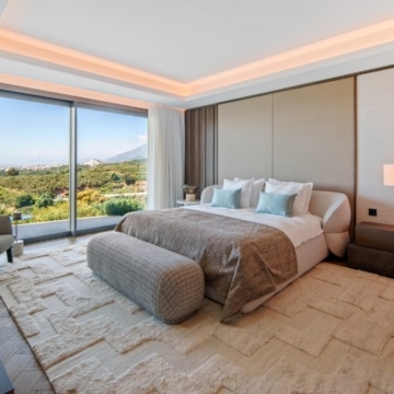Newly built south facing villa with sweeping sea and mountains views in El Rosario, Marbella East Picture 26