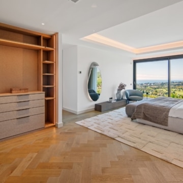 Newly built south facing villa with sweeping sea and mountains views in El Rosario, Marbella East Picture 29