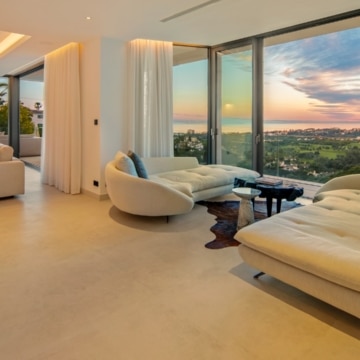 Newly built south facing villa with sweeping sea and mountains views in El Rosario, Marbella East Picture 34