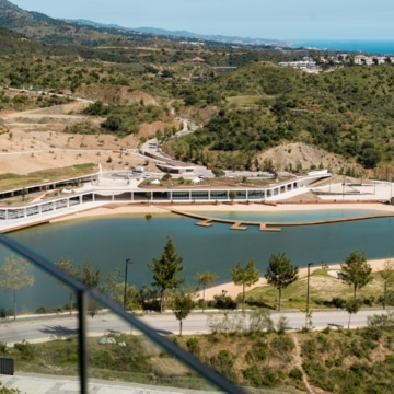 Duplex penthouse with open views of the sea and golf course in Real de La Quinta, Benahavís Picture 25