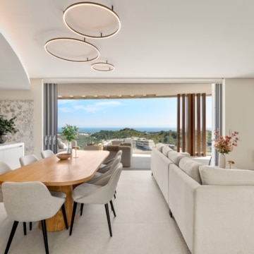 Duplex penthouse with open views of the sea and golf course in Real de La Quinta, Benahavís Picture 41