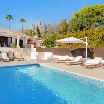 Luxury newly renovated villa with stunning sea views in Sierra Blanca, Marbella Picture 21