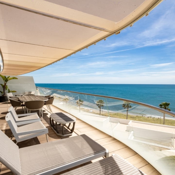 Spectacular 3-bedroom frontline beach apartment within the exclusive The Edge development, Estepona Picture