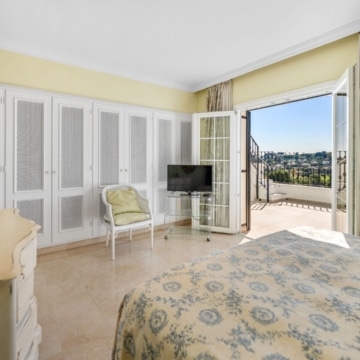 Three bedroom townhouse with rooftop terrace and panoramic views in Aloha Pueblo, Nueva Andalucía Picture 26
