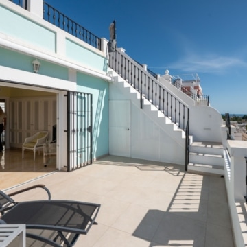 Three bedroom townhouse with rooftop terrace and panoramic views in Aloha Pueblo, Nueva Andalucía Picture 35