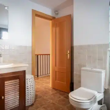 Bright corner semi-detached townhouse within a peaceful development of El Paraiso, Estepona Picture 19