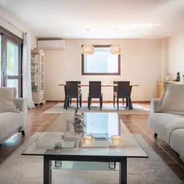 Bright corner semi-detached townhouse within a peaceful development of El Paraiso, Estepona Picture 11
